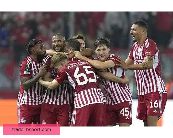 卡埃比欧协联半决赛首回合对阵维拉上演帽子戏法震撼全场抢占先机