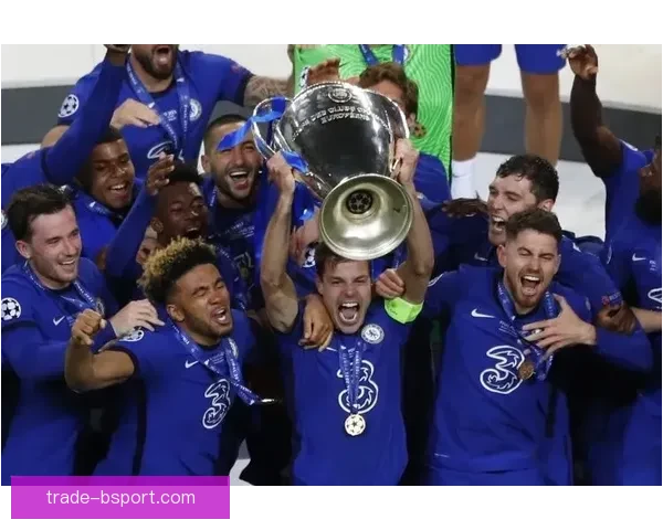 拜仁重磅签下帕利尼亚补强中场硬度新赛季战术拼图迎来关键一块