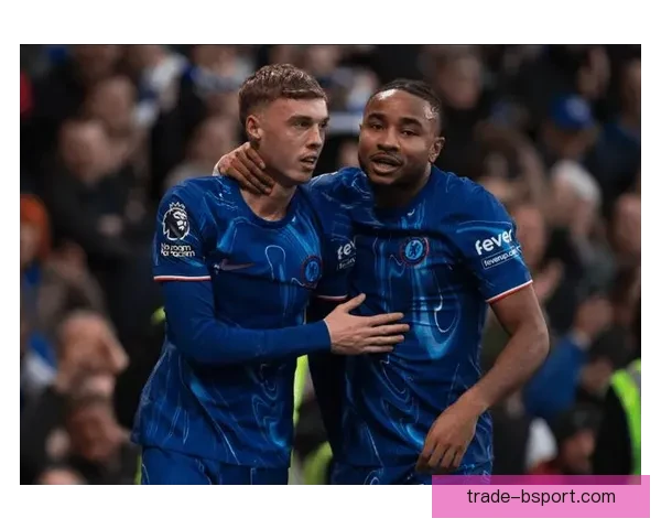 曼联正式签下博洛尼亚核心后卫马兹拉维 强化防线实力迎接新赛季挑战